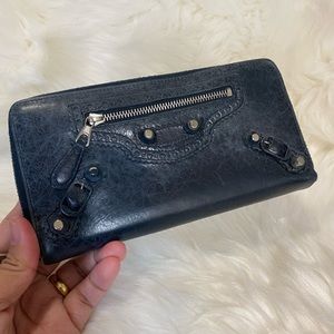 Authentic balenciaga zippy wallet